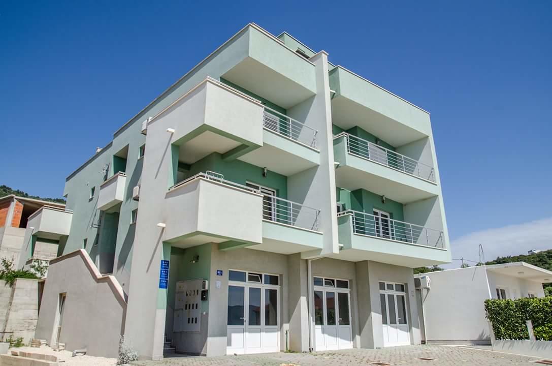 Apartments Ivano Klek Buitenkant foto
